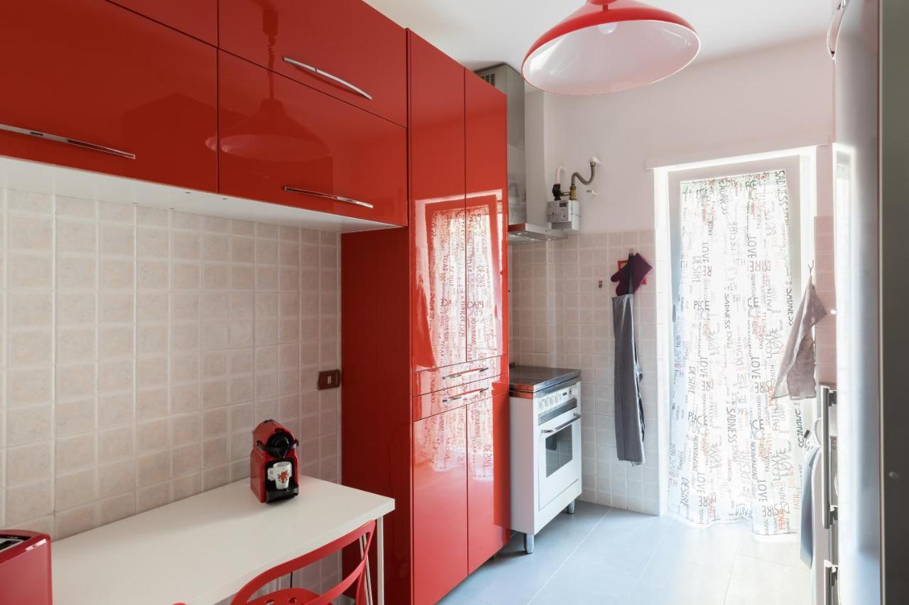 Amoretti Apartment, 6 Persone, 3 Camere, 2 Bagni, Balcone, Wi-Fi, Metro B Monti Tiburtini Roma Exterior foto