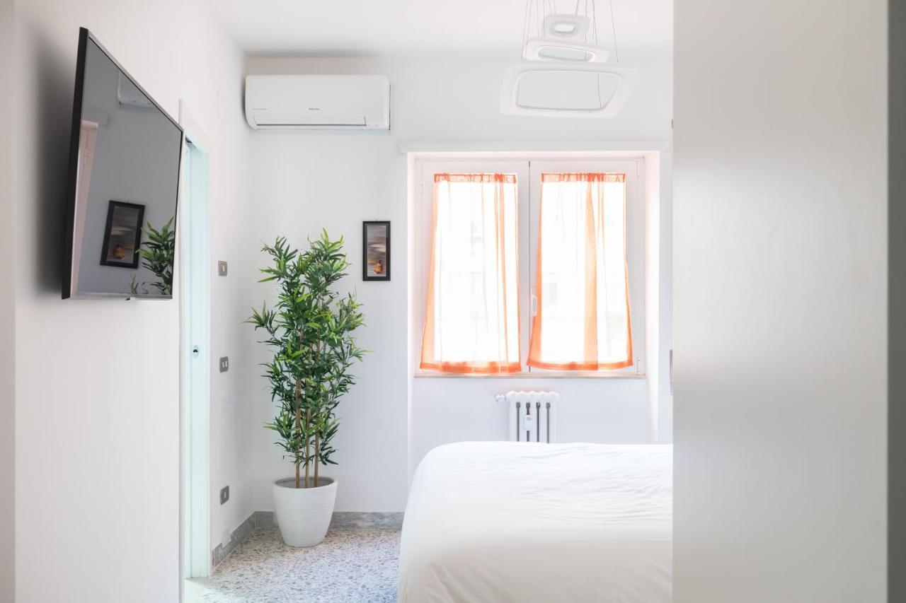 Amoretti Apartment, 6 Persone, 3 Camere, 2 Bagni, Balcone, Wi-Fi, Metro B Monti Tiburtini Roma Exterior foto